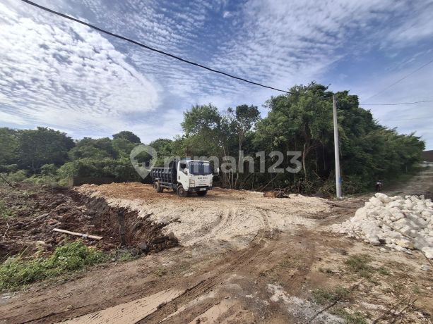 Tanah Dijual Lokasi Strategiscocok untuk Rumah/ Villa/ Kost2an