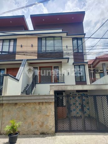 Rumah Baru 6x17 Benteng Garuda Dalam Kalibata Jakarta Selatan Rumah Baru 6x17 Benteng Garuda Dalam Kalibata Jakarta Selatan