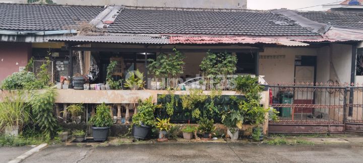 Dijual rumah dan tanah di perumahan Depok Indah 1, jl margonda raya