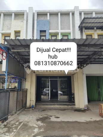 Ruko Siap Pakai Untuk Usaha Lokasi Ramai di Taman Royal