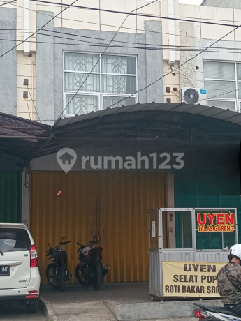 2-story Shop House in Poris Paradise 3, Cipondoh, Tangerang City