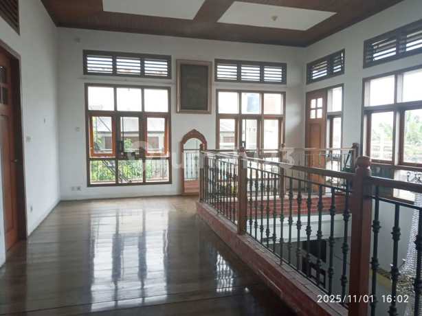 DIJUAL : MEWAH MEGAH LUX kt 5+3, LUAS TANAH 630m PISOK BINTARO