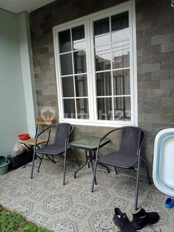 Bintaro Parakeet Already Renovated 2 Floors Semi-Furnished Bintaro Parakeet Already Renovated 2 Floors Semi-Furnished