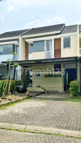 Rumah, SHM, di BSD, 2Lantai dengan Kamar Tidur Besar-Besar
