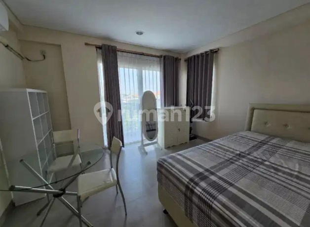 Cosmopolis Furnished Ready to Occupy 5th Floor