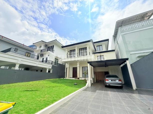 Modern House Ready to Occupancy SHM Sentul City Bogor