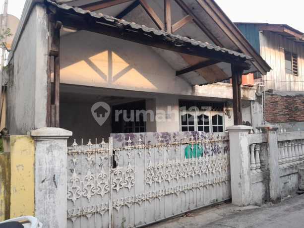 Dijual Cepat! Rumah Siap Huni di Komplek Wisma Seroja - Bekasi Utara