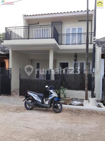 Dijual Murah Rumah Bagus 2 Lantai di Limo Cinere Dekat Tol Dan SAMSAT Cinere Depok Dijual Murah Rumah Bagus 2 Lantai di Limo Cinere Dekat Tol Dan SAMSAT Cinere Depok
