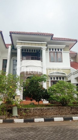 Rumah di Perum Puri Ayodya , Banyumanik Semarang ( Me 7702 )