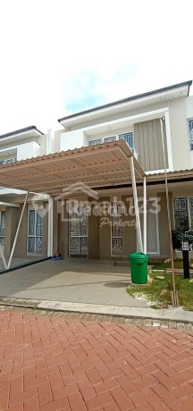 Rumah di Perum Paramount Village , Semarang ( Me 7771 )