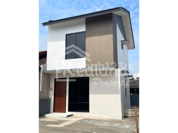 Rumah di Graha Mukti Residence , Tlogomulyo Semarang ( Me 8155 ) Rumah di Graha Mukti Residence , Tlogomulyo Semarang ( Me 8155 )