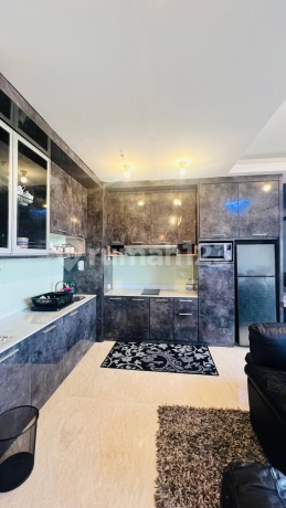 DIJUAL/ DISEWAKAN APARTEMEN LUX VOILA CIPUTRA WORLD