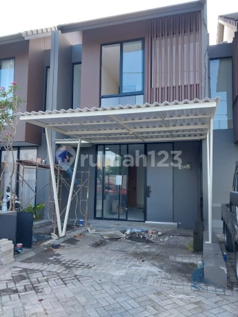 JUAL RUMAH CENTRAL PARK MERR SURABAYA BARU GRESS MODERN 