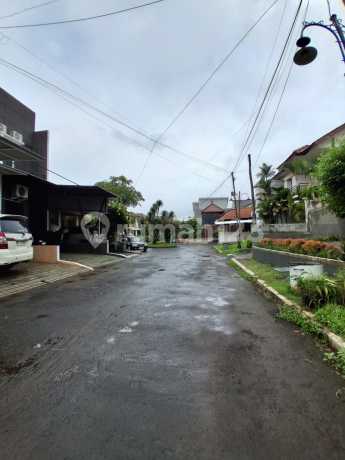 Rumah 2 Lantai di Gandul, Depok.