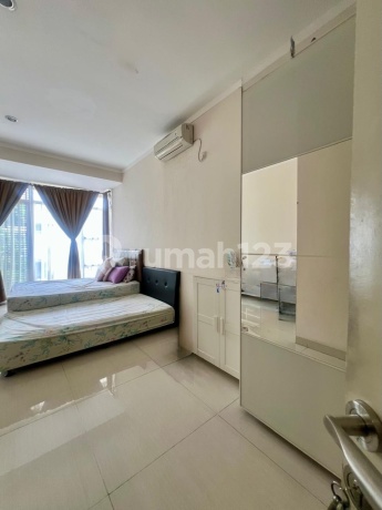 Rumah Cantik Kebayoran Terrace Bintaro. Tangerang Selatan Rumah Cantik Kebayoran Terrace Bintaro. Tangerang Selatan