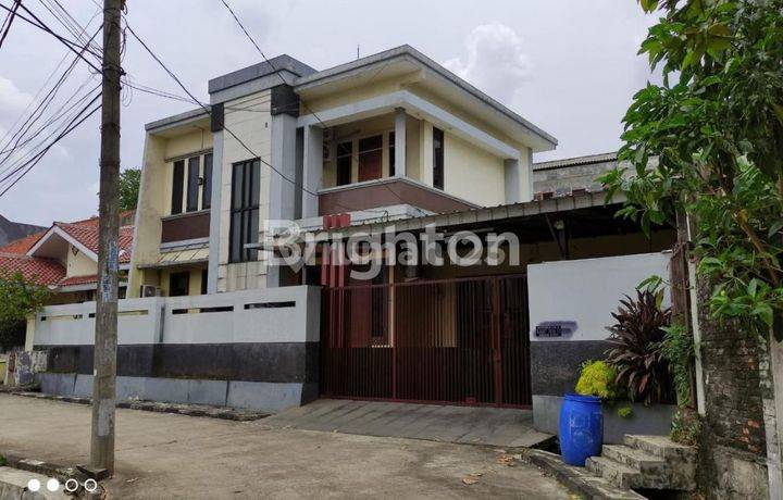 DIJUAL RUMAH MEWAH DI KOMPLEK JATIWARINGIN ASRI 2, PONDOK GEDE, BEKASI