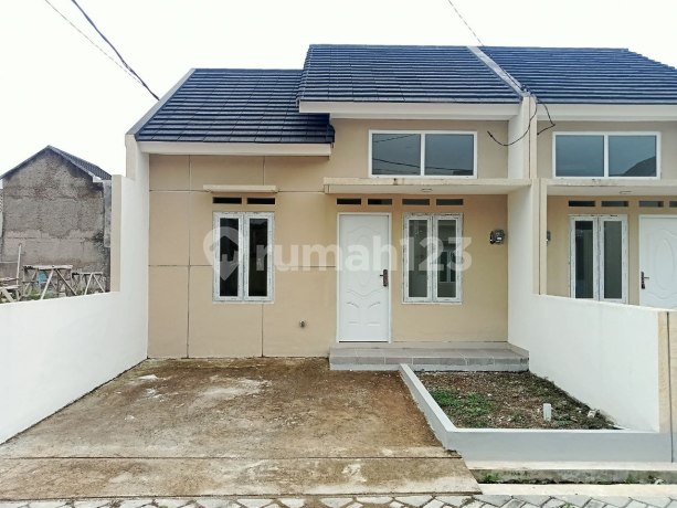 Want to study at Telkom University...? No need to rent, just buy an affordable luxury house that can be paid in installments and can generate income (turn it into Rukost). Interested...? 1 million monthly installment.