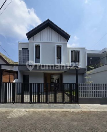 Rumah Keren Brand New Minimalis Tropis Bintaro Jaya Sektor 3