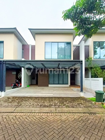 Rumah Modern Kondisi Baru Area Boulevard