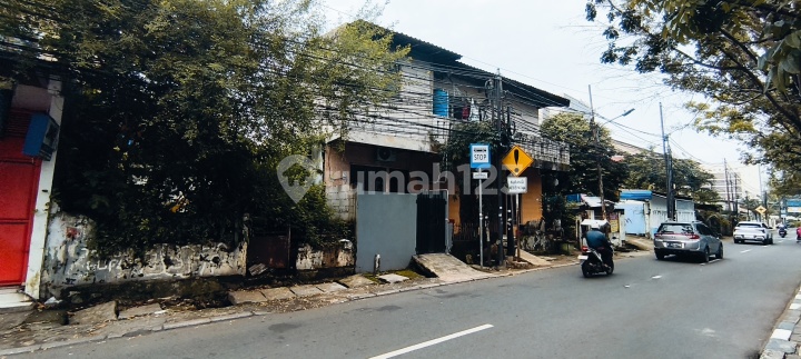 House/Land on Customs Road Rawamangun, Access 200 Meters to Jend. Ahmad Yani Road (Bypass) and Rawamangun Toll, Very Strategic Location!