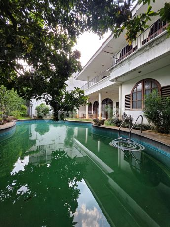 Nice House Strategic Location And Good Area