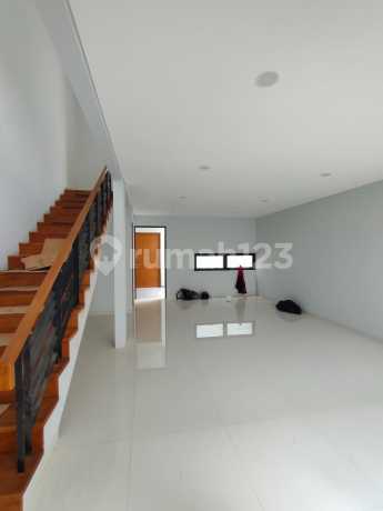 New 2-Storey Minimalist House in Kopo Mas Regency