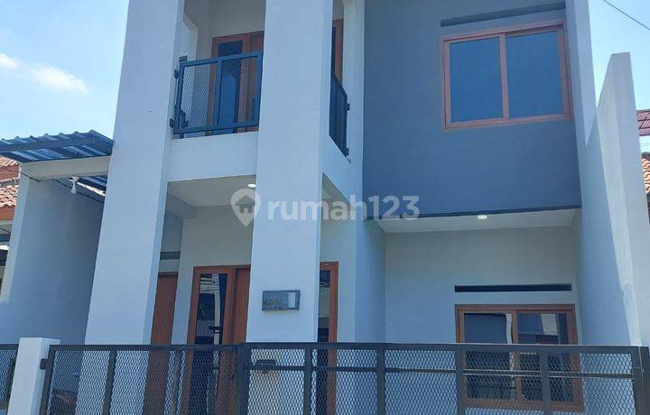 Rumah Baru Renov 2 Lantai di Komplek Bali View Ciganitri Bandung