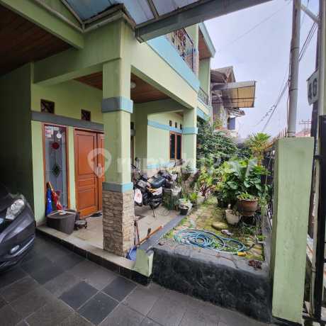 2-story House in Taruna Parahyangan Complex, Ujung Berung, Bandung 2-story House in Taruna Parahyangan Complex, Ujung Berung, Bandung