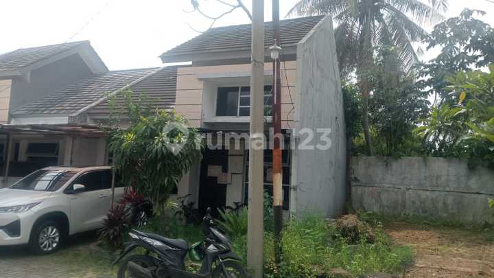 Rumah 2 Lantai Dikomplek Villa Gunung Mas Loji Bogor Barat