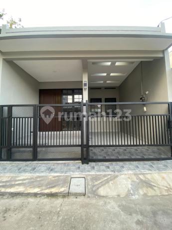 Rumah dengan Design Kekinian di Puri Bintaro Hijau, Tangerang Selatan