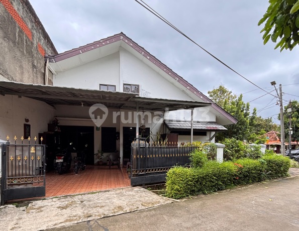 Rumah Asri Hook Depan Taman Dijual Di Bukit Pamulang Indah Rumah Asri Hook Depan Taman Dijual Di Bukit Pamulang Indah