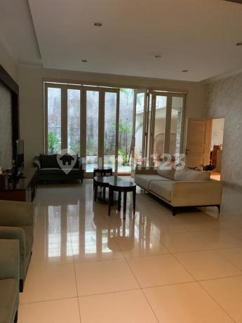 Dijual Rumah Mewah Garden House Pik Semi Furnished View Danau
