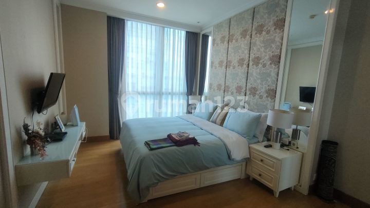 Residence 8 Type 2BR Luas 94m Furnished Pool View