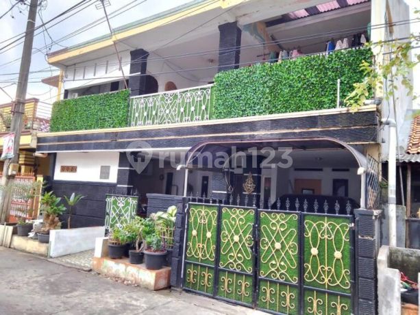 Rumah 2 Lantai Cantik Siap Huni di Komplek SBS Bekasi Utara