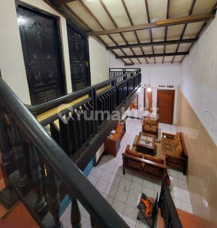 RUMAH STRATEGIS 2 LANTAI NYAMAN TERAWAT SIAP HUNI DI MELONG CIJERAH BANDUNG