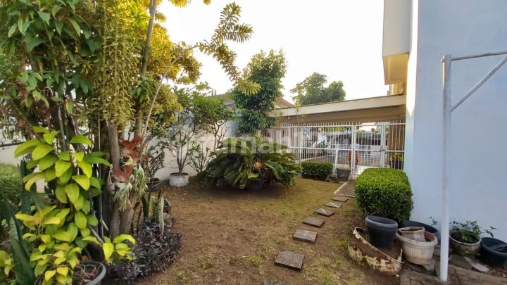 RUMAH LUAS BAGUS MINIMALIS MODERN LINGKUNGAN NYAMAN SIAP HUNI DI PERUM CENDRAWASIH BANDUNG RUMAH LUAS BAGUS MINIMALIS MODERN LINGKUNGAN NYAMAN SIAP HUNI DI PERUM CENDRAWASIH BANDUNG