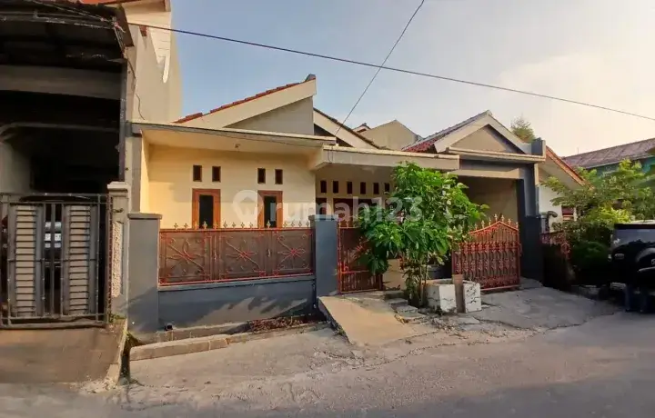 Rumah Di Perumahan Sbs Harapan Jaya Bekasi