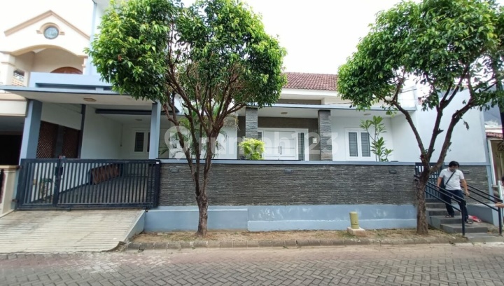 Rumah di Kemang Pratama 2 Bekasi, Bekasi