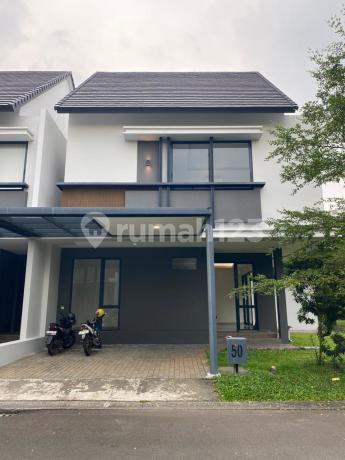 For Sale: 2-Story House Ready to Live In, Near St. Laurensia School, Living World Mall, Alam Sutera For Sale: 2-Story House Ready to Live In, Near St. Laurensia School, Living World Mall, Alam Sutera