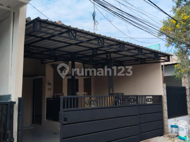 Jual Rumah 1Lt Baru Renov di Taman Wiguna Selatan Surabaya Timur Jual Rumah 1Lt Baru Renov di Taman Wiguna Selatan Surabaya Timur