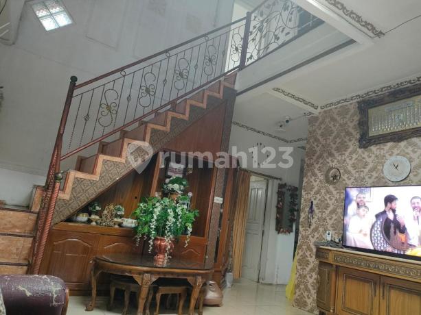Rumah Nyaman 2 Lantai di Kopo Permata Bandung