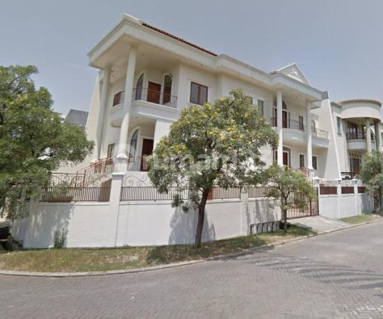 Luxury Corner House for Sale Cheap in Pantai Indah Kapuk