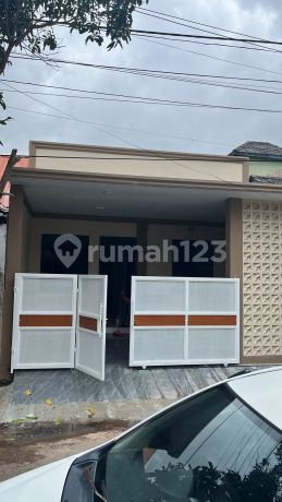 Rumah Cantik 1 Lantai Siap Huni Taman Marchelia