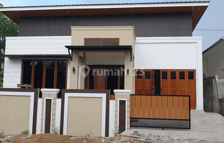 Dijual Rumah Cantik di Jl. Purnama, Komp. Purnama Agung 7