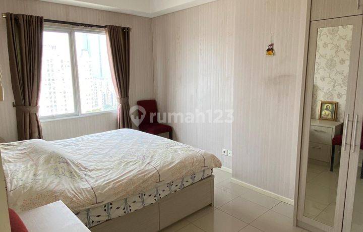 Dijual Cepat Apartemen Cosmo Terrace 2 BR Full Furnished Akses langsung ke Thamrin City - dekat Tanah Abang, Bundaran HI, Sarinah, dan Sudirman