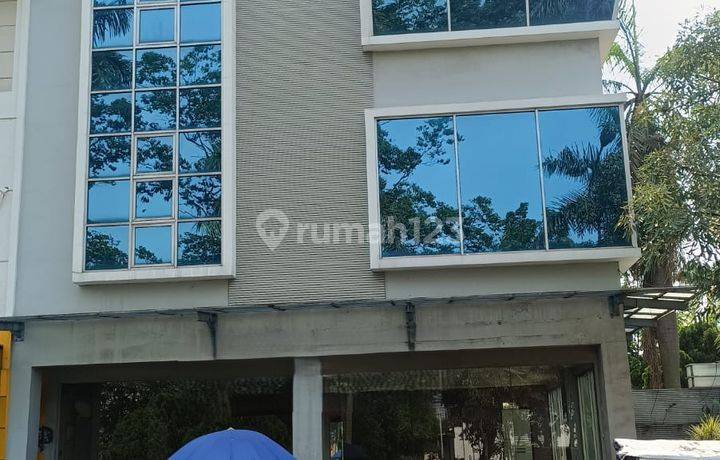 Dijual Ruko Baru di Victoria Park tipe Standar Lebih Lebar