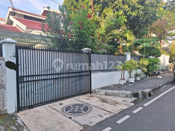 Butuh Cepat!! Rumah di Menteng Domisili Pejabat