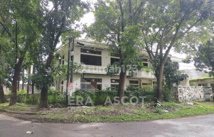Rumah Hook Lokasi Prime Jalan Kolonel Mas Kadiran, Medan Maimun