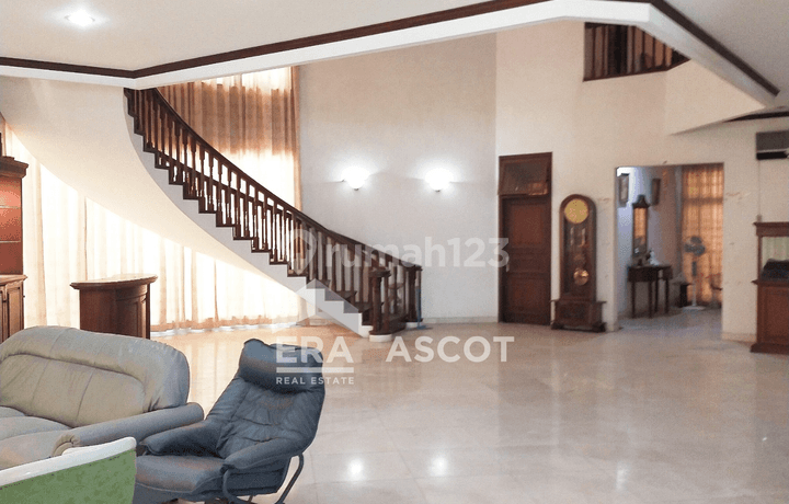 Rumah Lokasi Prime Inti Kota Jalan Walikota, Medan Polonia