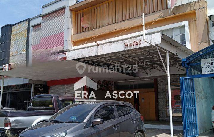 Ruko 3 Gandeng Inti Kota Lokasi Prime Jl. Kejaksaan Medan Petisah